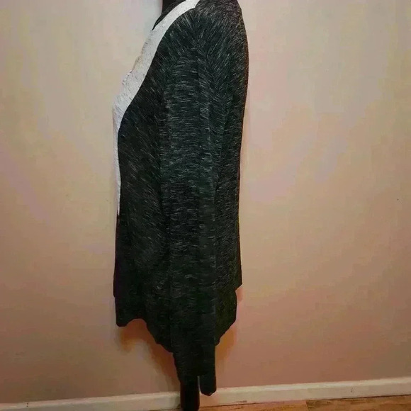 Weekends by Chico's Patch Colorblock 1/2 Zip Neck Pullover Chico's L - Picture 5 of 9